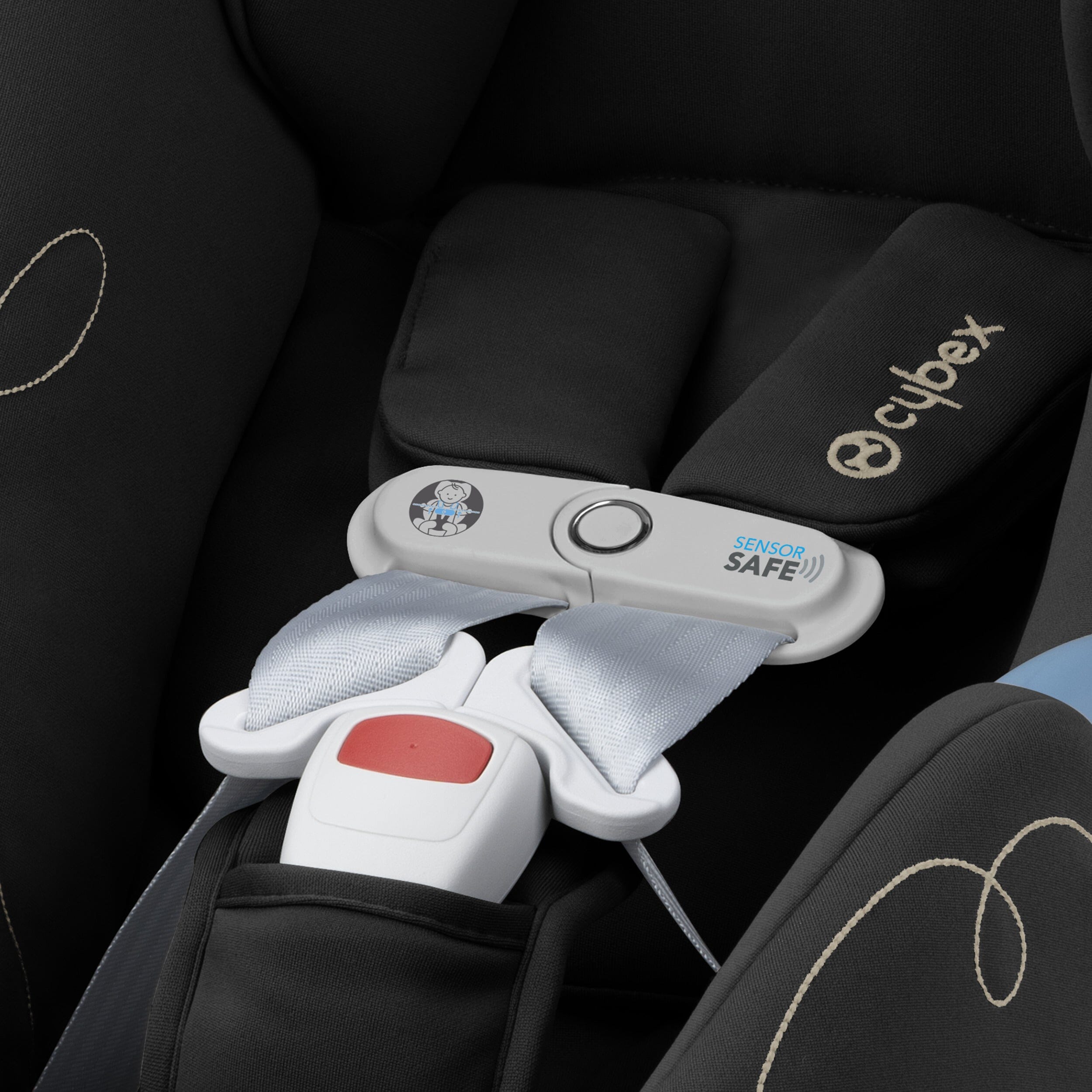 CYB_23_US_Deta_AtonG_MOOB_SensorSafe_Harness_print_medium_28779eff-4ae7-4fdc-8ca6-4ef43741b87f