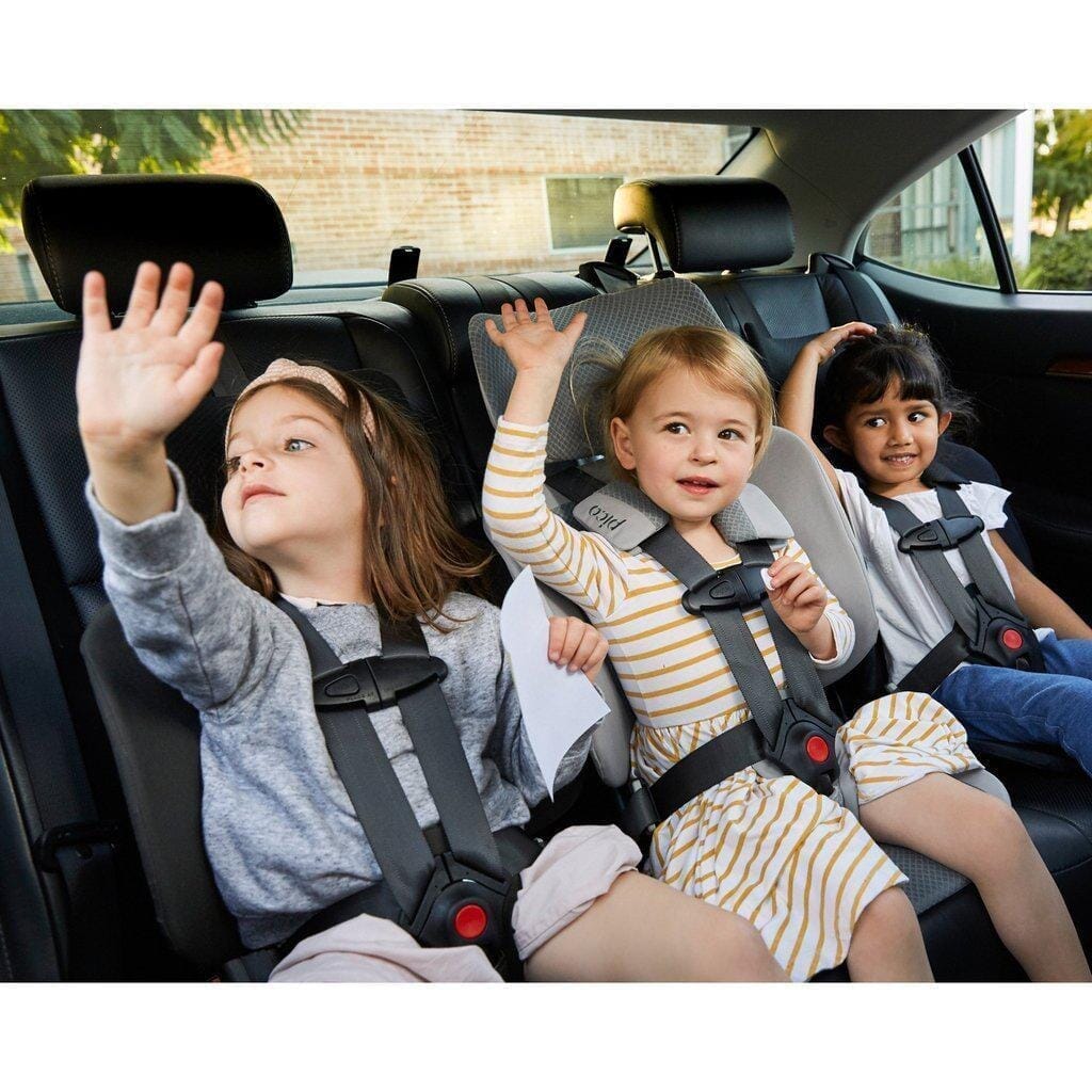 WAYB_Pico_3inarow_3girls_074308f6-3596-45e6-8ddd-8956f5c898bf